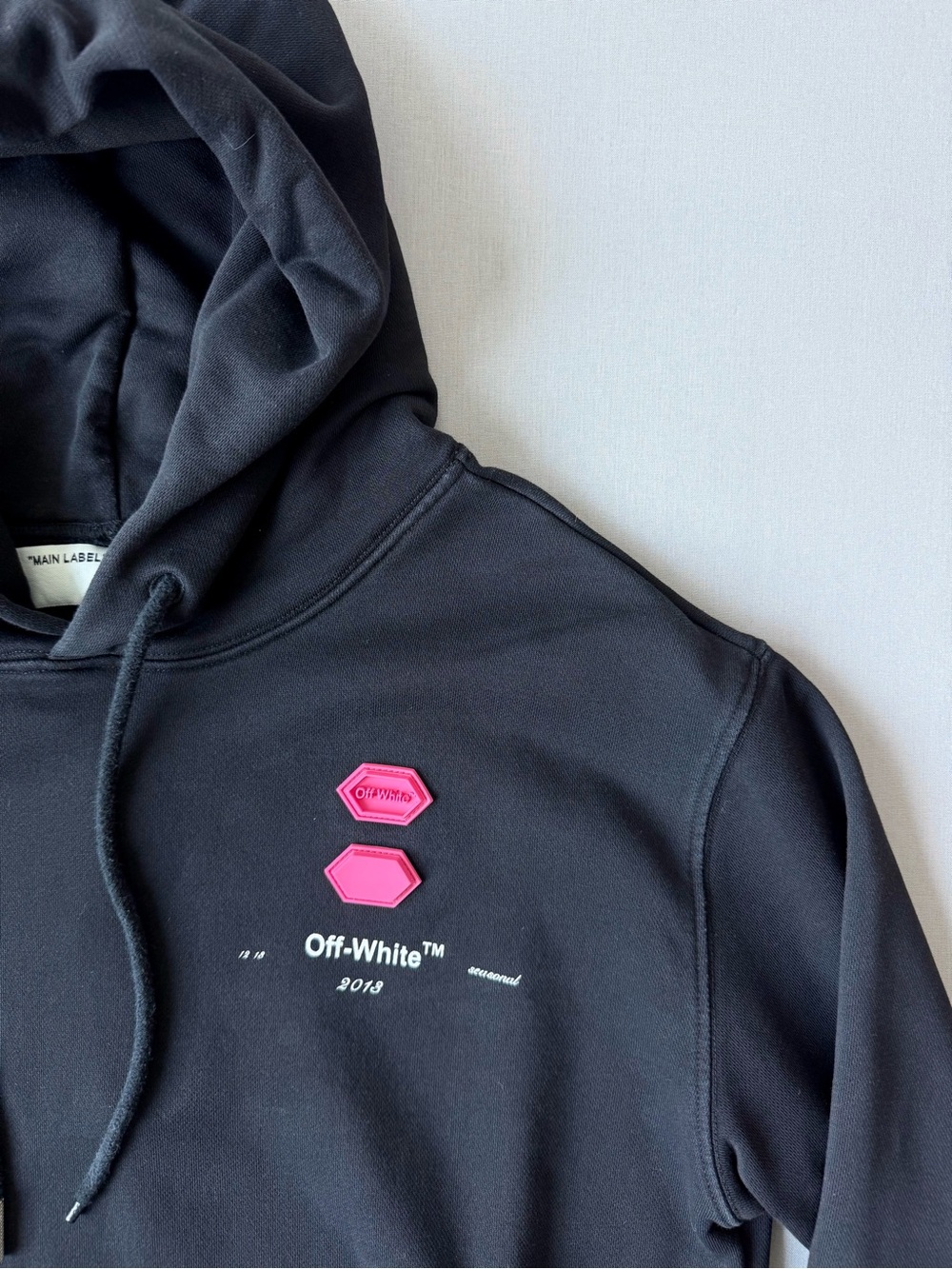 Off-White c/o Virgil Abloh Hoodie with Pink Hex Logo and White Scribble Back - Picture 4 of 9